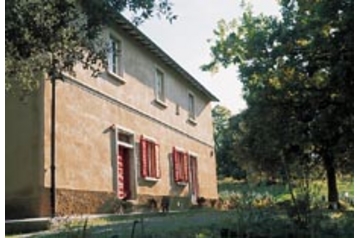 Italie Privát Castagneto Carducci, Extérieur